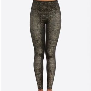 Spanx Velvet Shine Leggings